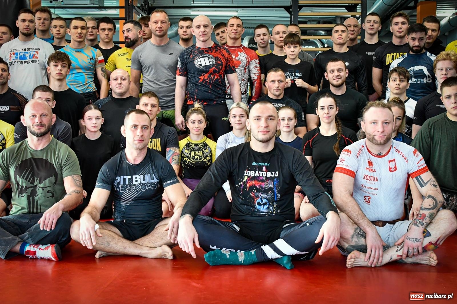 Zdjęcie w galerii na portalu naszraciborz.pl: Sparing charytatywny w Brooklyn Gym w Raciborzu wiadomości z regionu