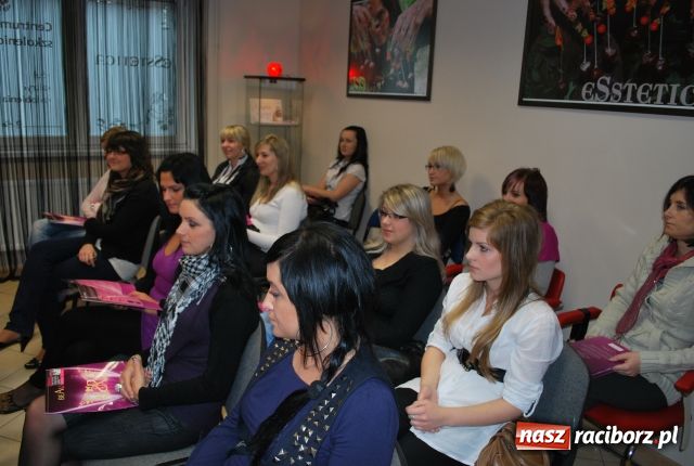 Zdjęcie w galerii na portalu naszraciborz.pl: Paznokcie i makijaż idealne na wiosnę wiadomości z regionu