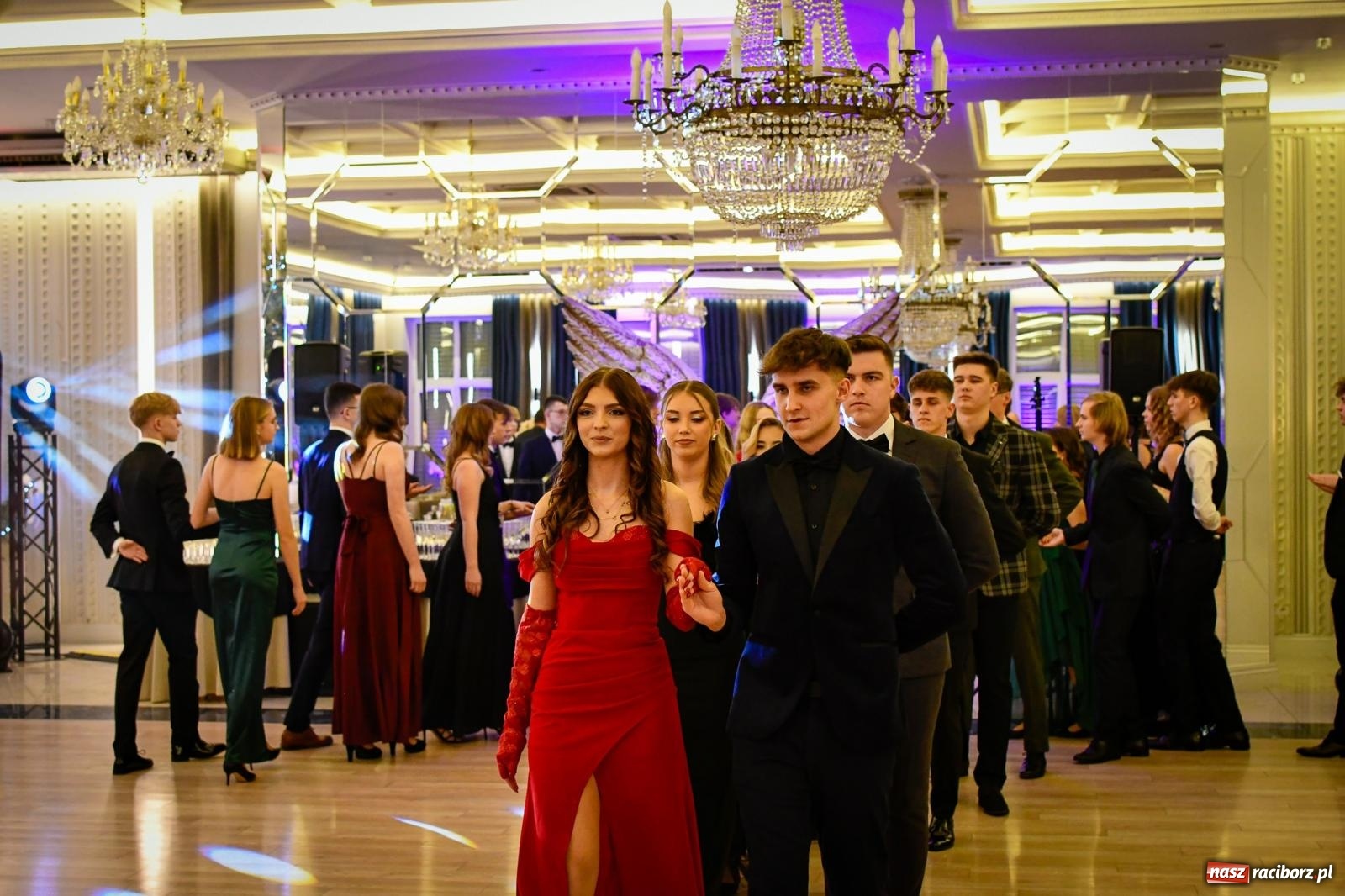 Zdjęcie w galerii na portalu naszraciborz.pl: Studniówka CKZiU nr 1: jubileuszowy rocznik bawi się w Rege [FOTO i WIDEO] wiadomości z regionu