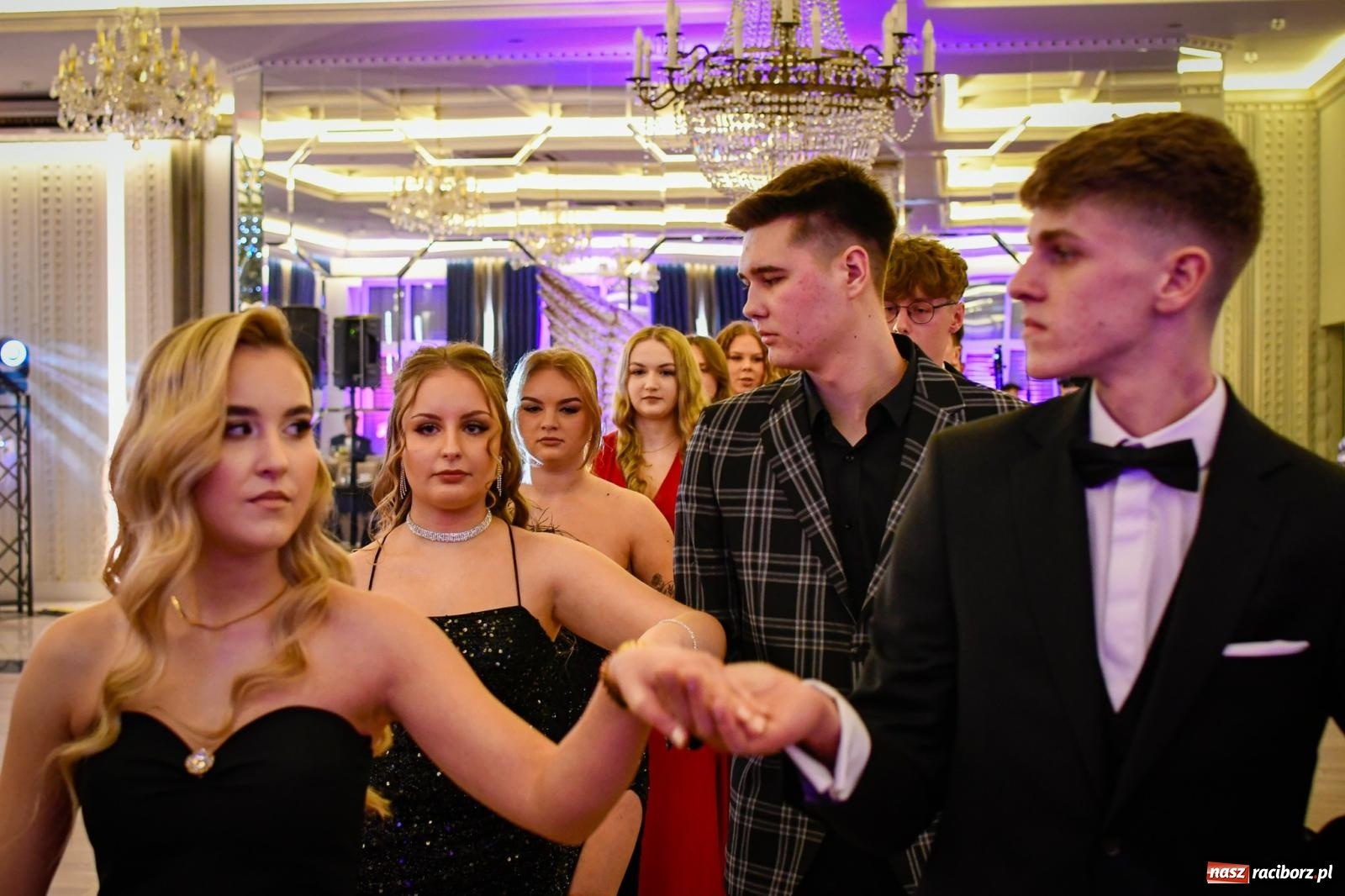 Zdjęcie w galerii na portalu naszraciborz.pl: Studniówka CKZiU nr 1: jubileuszowy rocznik bawi się w Rege [FOTO i WIDEO] wiadomości z regionu