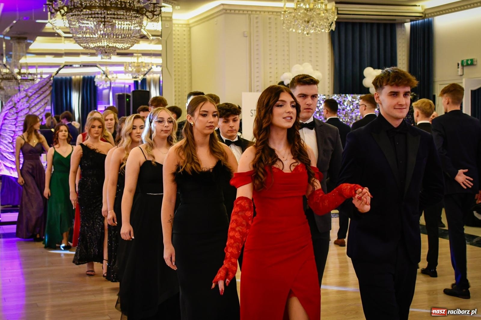 Zdjęcie w galerii na portalu naszraciborz.pl: Studniówka CKZiU nr 1: jubileuszowy rocznik bawi się w Rege [FOTO i WIDEO] wiadomości z regionu