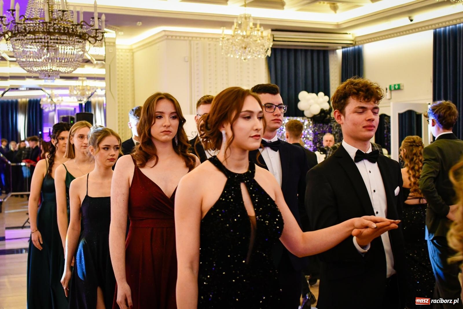 Zdjęcie w galerii na portalu naszraciborz.pl: Studniówka CKZiU nr 1: jubileuszowy rocznik bawi się w Rege [FOTO i WIDEO] wiadomości z regionu