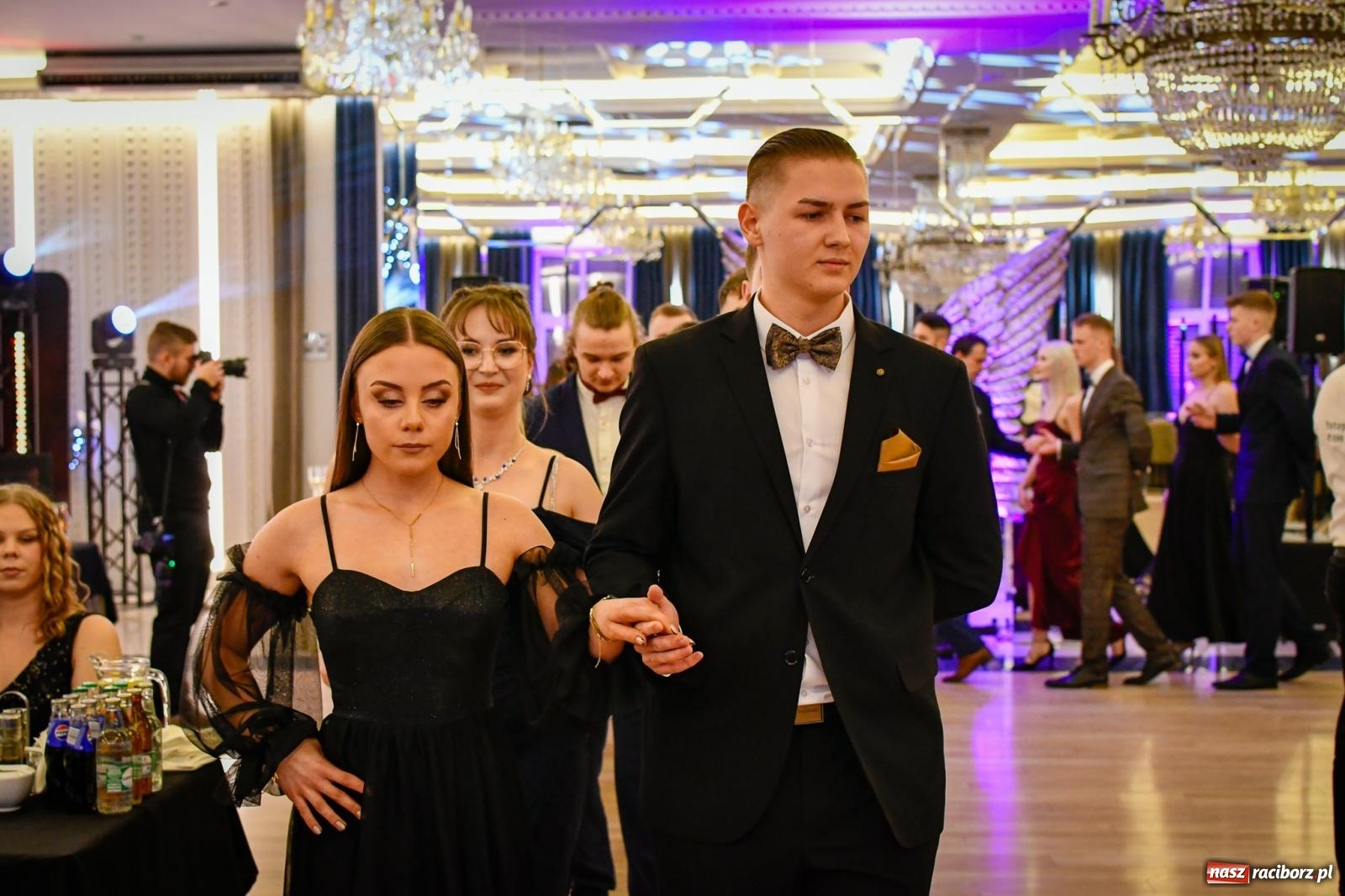 Zdjęcie w galerii na portalu naszraciborz.pl: Studniówka CKZiU nr 1: jubileuszowy rocznik bawi się w Rege [FOTO i WIDEO] wiadomości z regionu