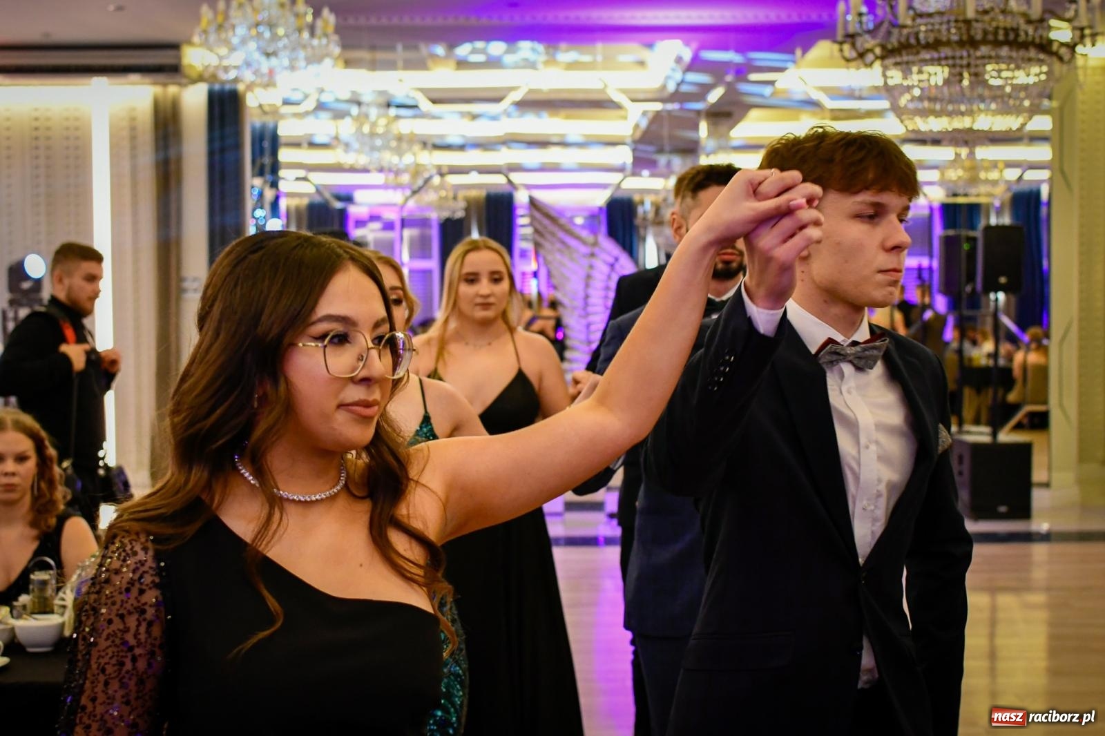 Zdjęcie w galerii na portalu naszraciborz.pl: Studniówka CKZiU nr 1: jubileuszowy rocznik bawi się w Rege [FOTO i WIDEO] wiadomości z regionu