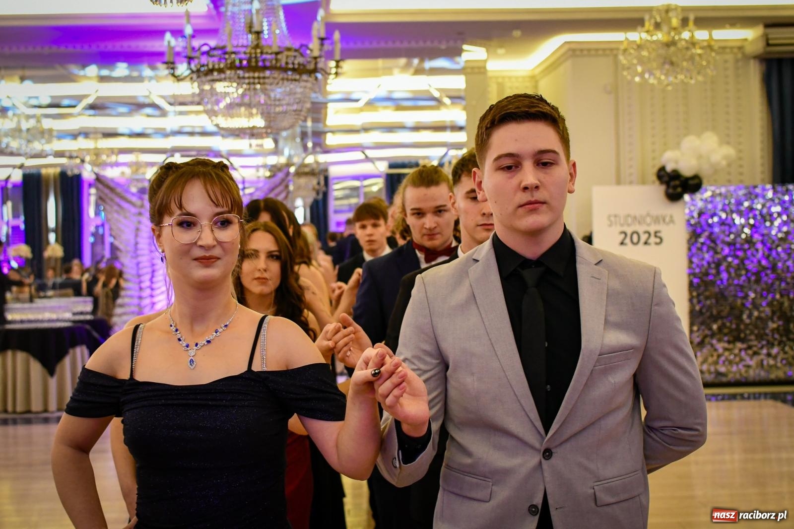 Zdjęcie w galerii na portalu naszraciborz.pl: Studniówka CKZiU nr 1: jubileuszowy rocznik bawi się w Rege [FOTO i WIDEO] wiadomości z regionu