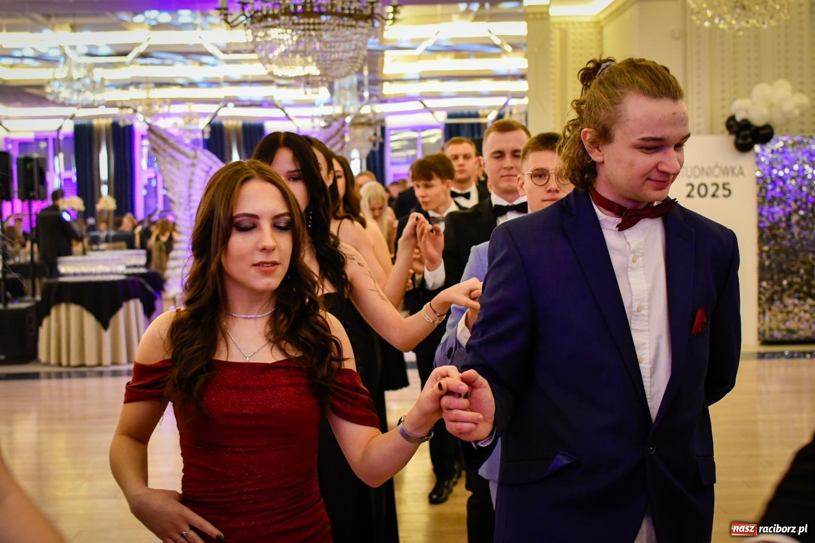 Zdjęcie w galerii na portalu naszraciborz.pl: Studniówka CKZiU nr 1: jubileuszowy rocznik bawi się w Rege [FOTO i WIDEO] wiadomości z regionu