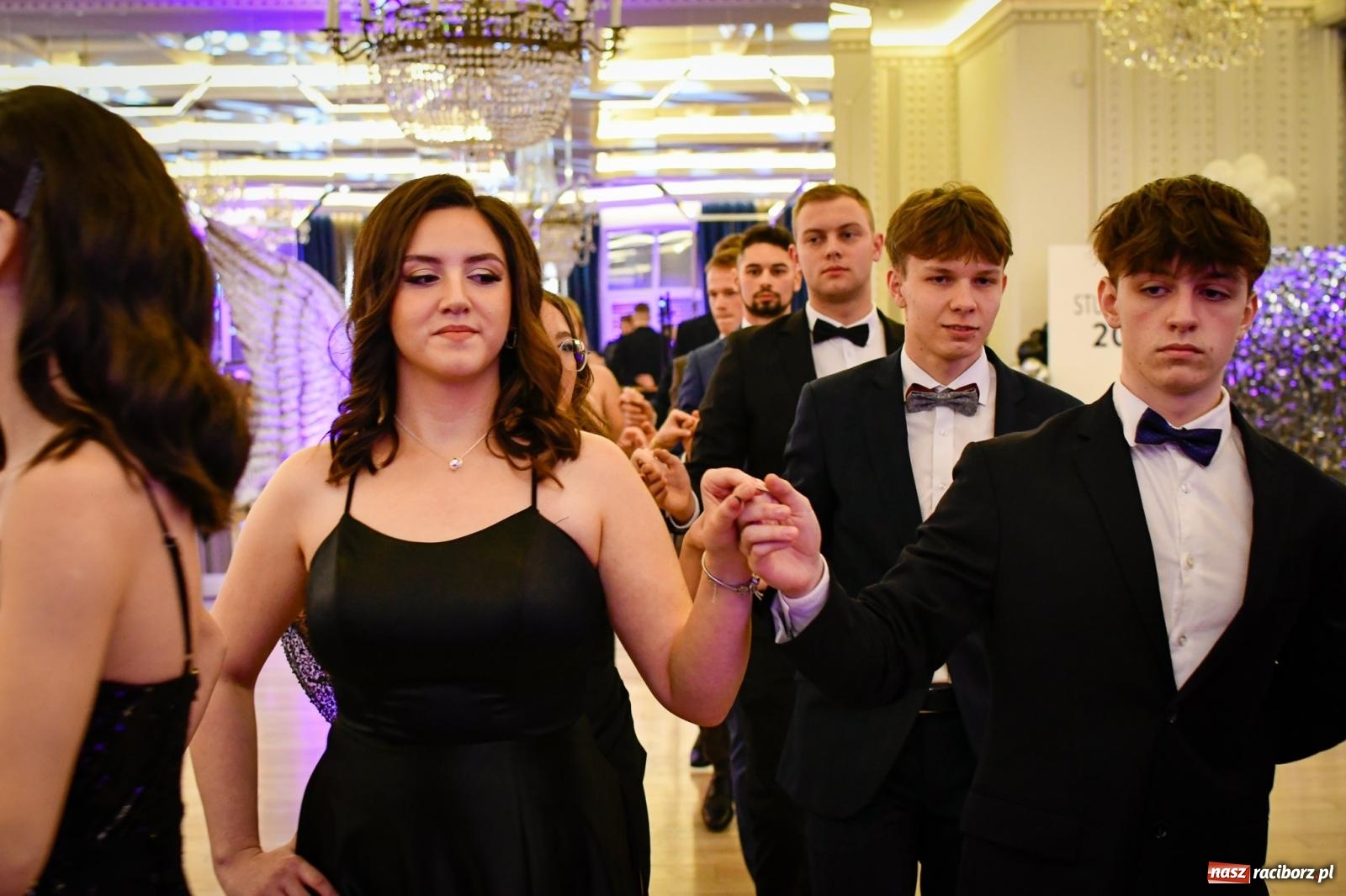 Zdjęcie w galerii na portalu naszraciborz.pl: Studniówka CKZiU nr 1: jubileuszowy rocznik bawi się w Rege [FOTO i WIDEO] wiadomości z regionu