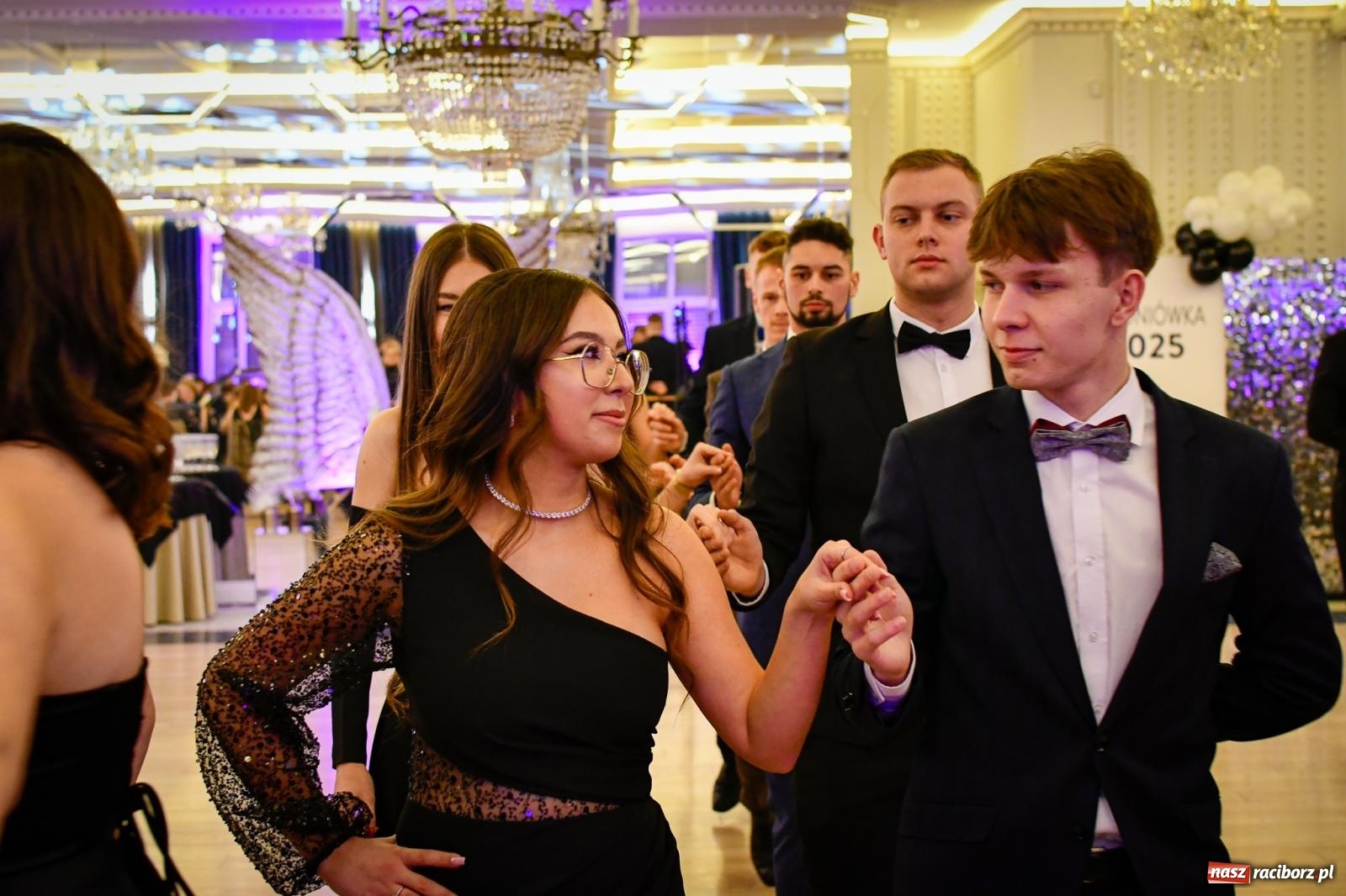 Zdjęcie w galerii na portalu naszraciborz.pl: Studniówka CKZiU nr 1: jubileuszowy rocznik bawi się w Rege [FOTO i WIDEO] wiadomości z regionu