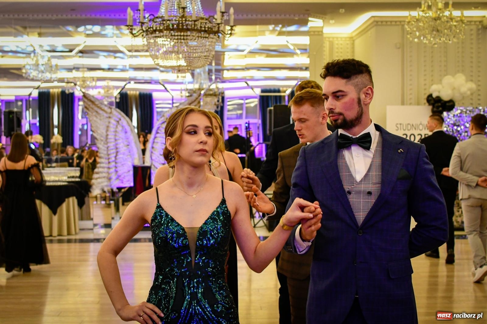 Zdjęcie w galerii na portalu naszraciborz.pl: Studniówka CKZiU nr 1: jubileuszowy rocznik bawi się w Rege [FOTO i WIDEO] wiadomości z regionu