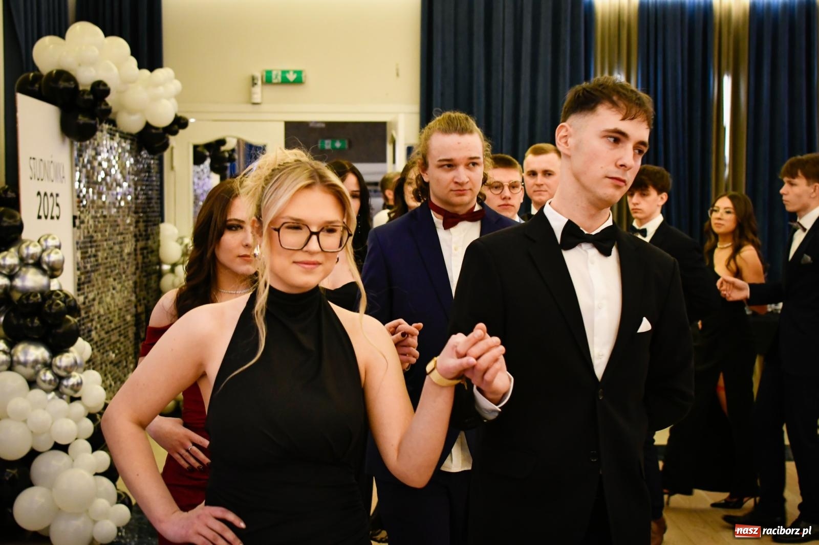 Zdjęcie w galerii na portalu naszraciborz.pl: Studniówka CKZiU nr 1: jubileuszowy rocznik bawi się w Rege [FOTO i WIDEO] wiadomości z regionu