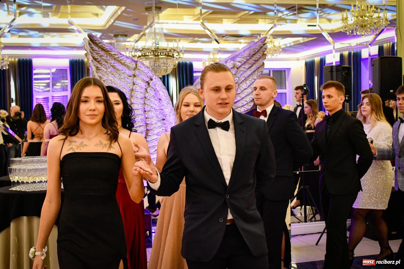 Zdjęcie w galerii na portalu naszraciborz.pl: Studniówka CKZiU nr 1: jubileuszowy rocznik bawi się w Rege [FOTO i WIDEO] wiadomości z regionu