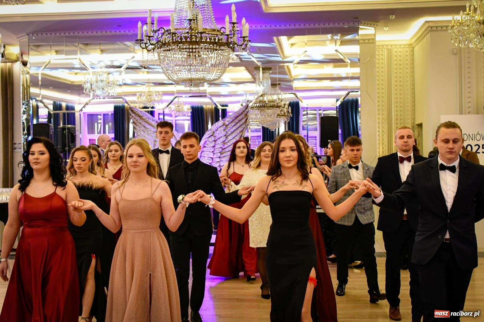 Zdjęcie w galerii na portalu naszraciborz.pl: Studniówka CKZiU nr 1: jubileuszowy rocznik bawi się w Rege [FOTO i WIDEO] wiadomości z regionu