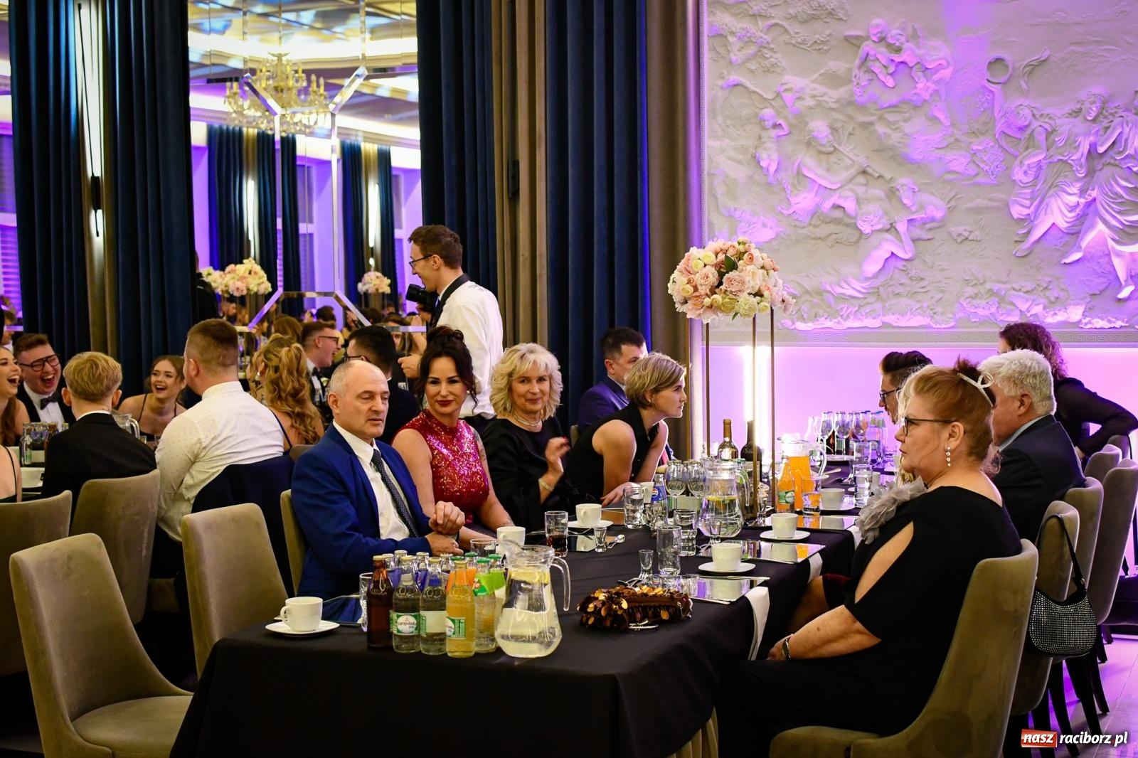 Zdjęcie w galerii na portalu naszraciborz.pl: Studniówka CKZiU nr 1: jubileuszowy rocznik bawi się w Rege [FOTO i WIDEO] wiadomości z regionu