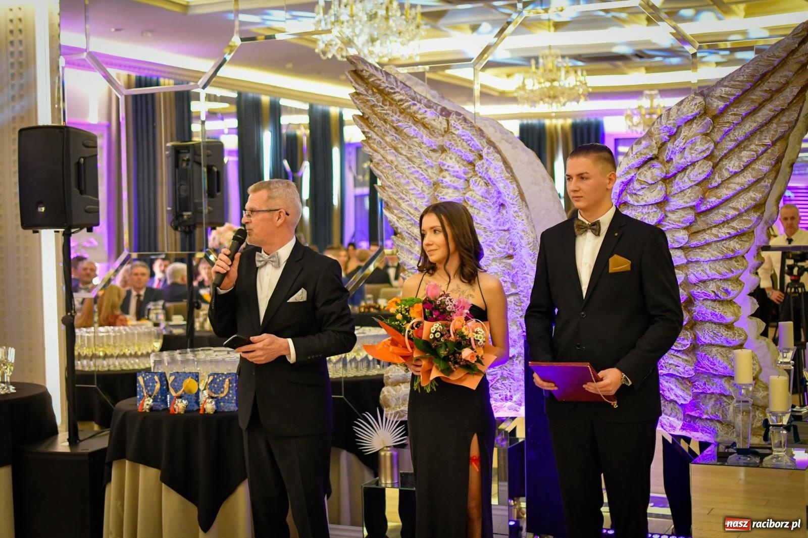 Zdjęcie w galerii na portalu naszraciborz.pl: Studniówka CKZiU nr 1: jubileuszowy rocznik bawi się w Rege [FOTO i WIDEO] wiadomości z regionu