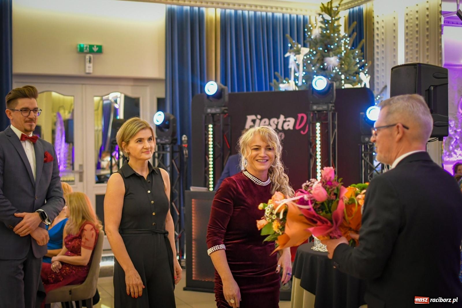 Zdjęcie w galerii na portalu naszraciborz.pl: Studniówka CKZiU nr 1: jubileuszowy rocznik bawi się w Rege [FOTO i WIDEO] wiadomości z regionu