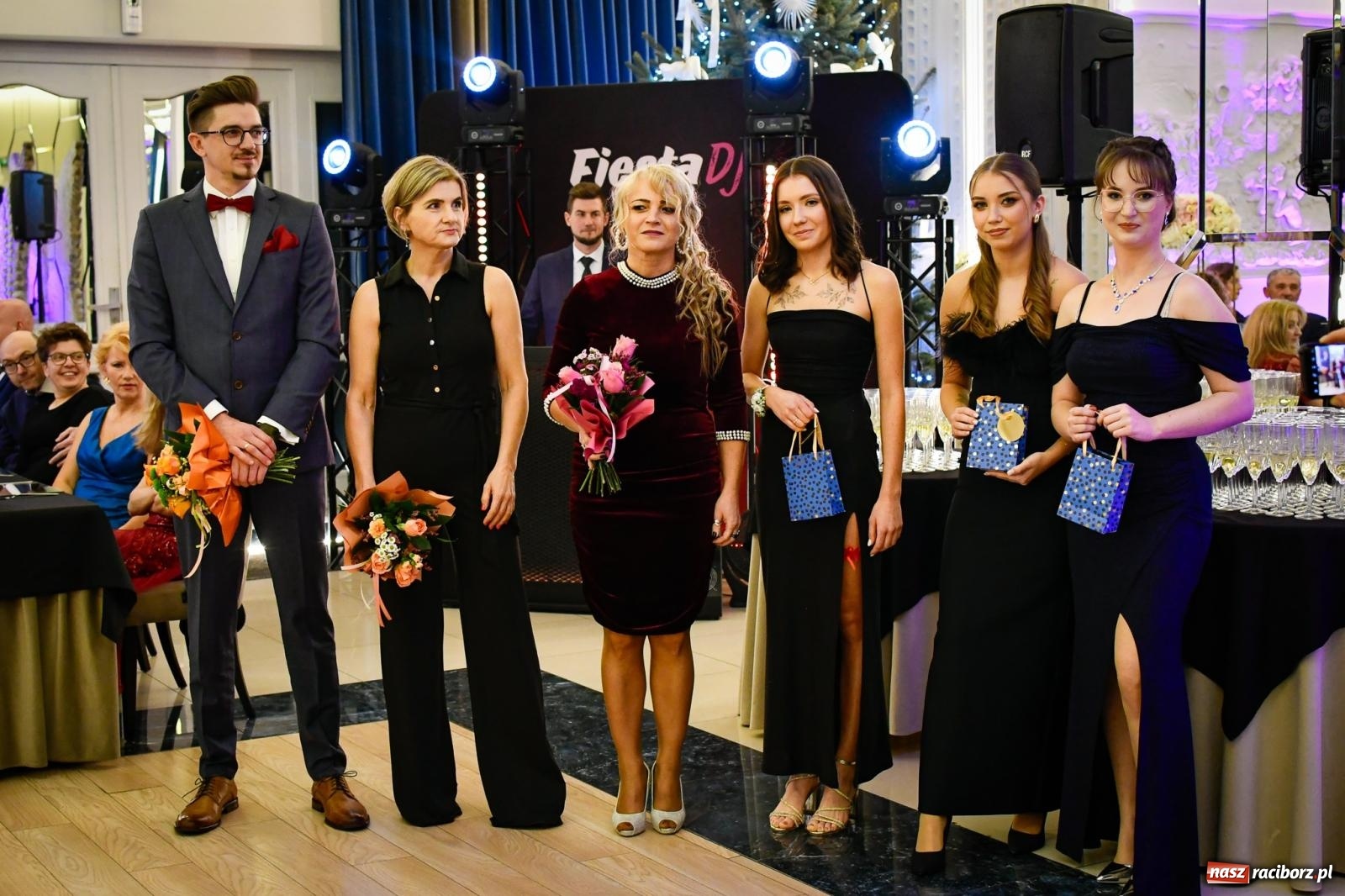 Zdjęcie w galerii na portalu naszraciborz.pl: Studniówka CKZiU nr 1: jubileuszowy rocznik bawi się w Rege [FOTO i WIDEO] wiadomości z regionu