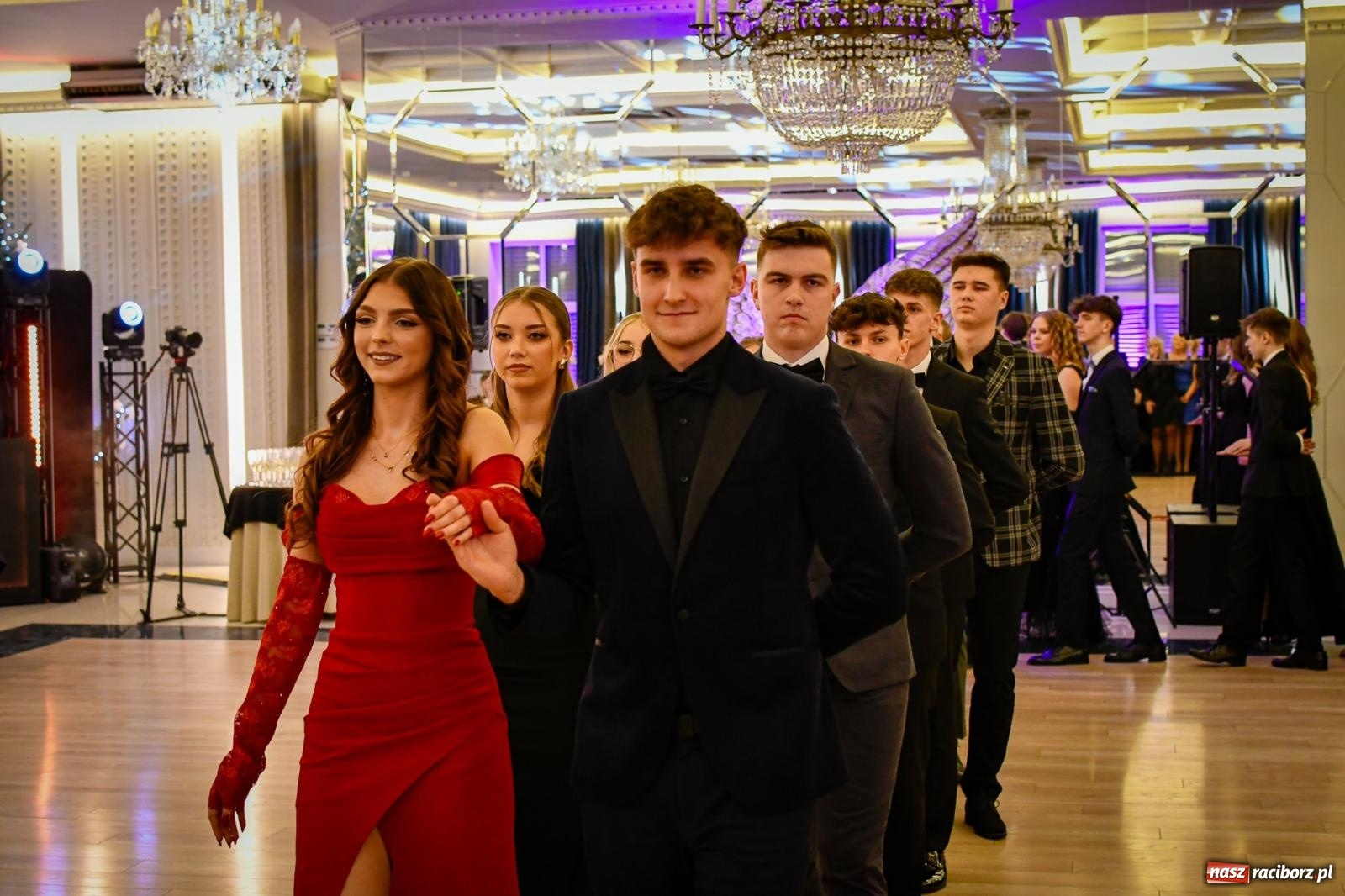 Zdjęcie w galerii na portalu naszraciborz.pl: Studniówka CKZiU nr 1: jubileuszowy rocznik bawi się w Rege [FOTO i WIDEO] wiadomości z regionu