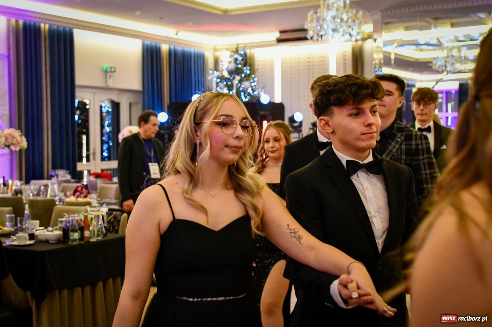 Zdjęcie w galerii na portalu naszraciborz.pl: Studniówka CKZiU nr 1: jubileuszowy rocznik bawi się w Rege [FOTO i WIDEO] wiadomości z regionu