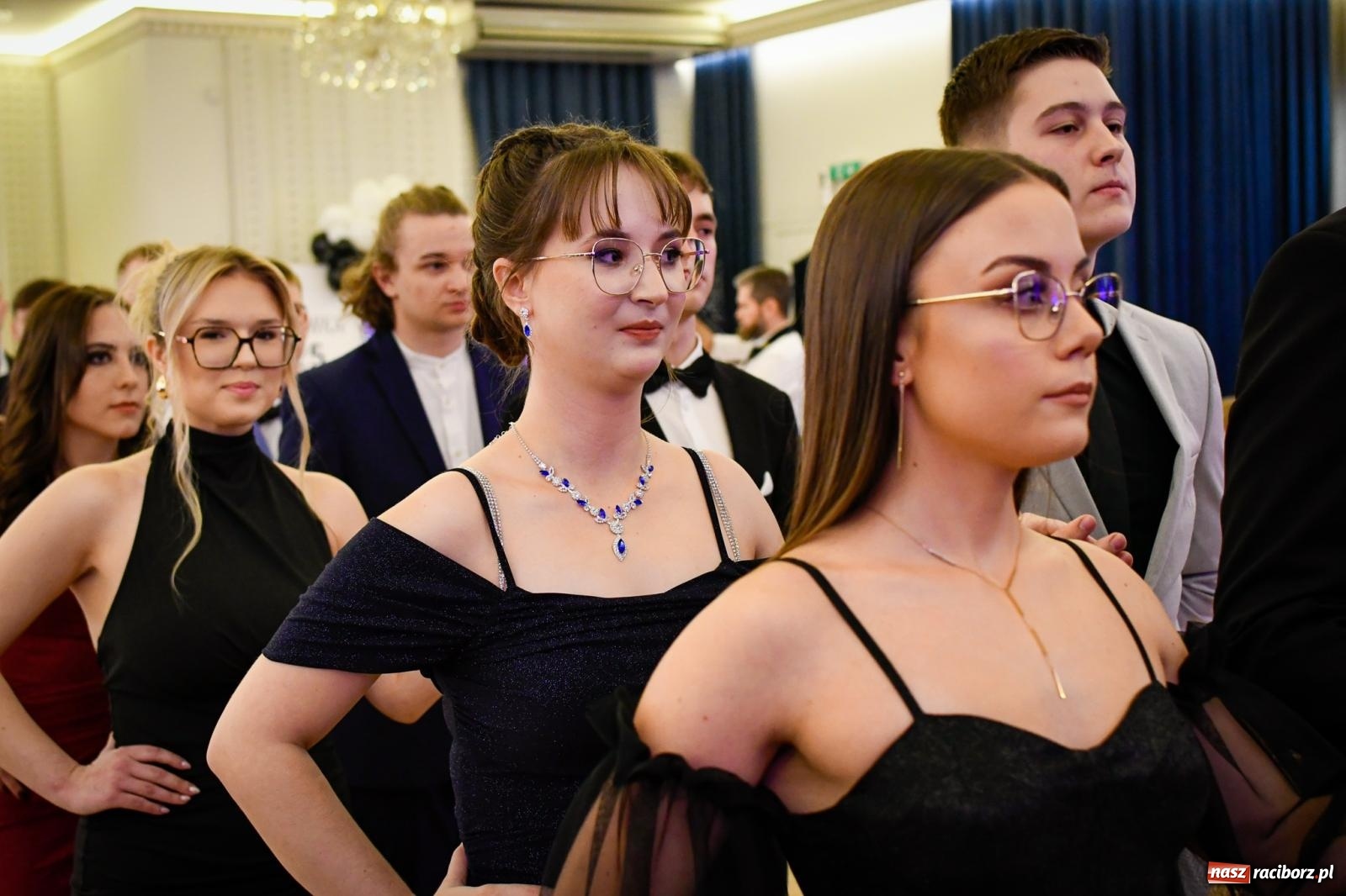 Zdjęcie w galerii na portalu naszraciborz.pl: Studniówka CKZiU nr 1: jubileuszowy rocznik bawi się w Rege [FOTO i WIDEO] wiadomości z regionu