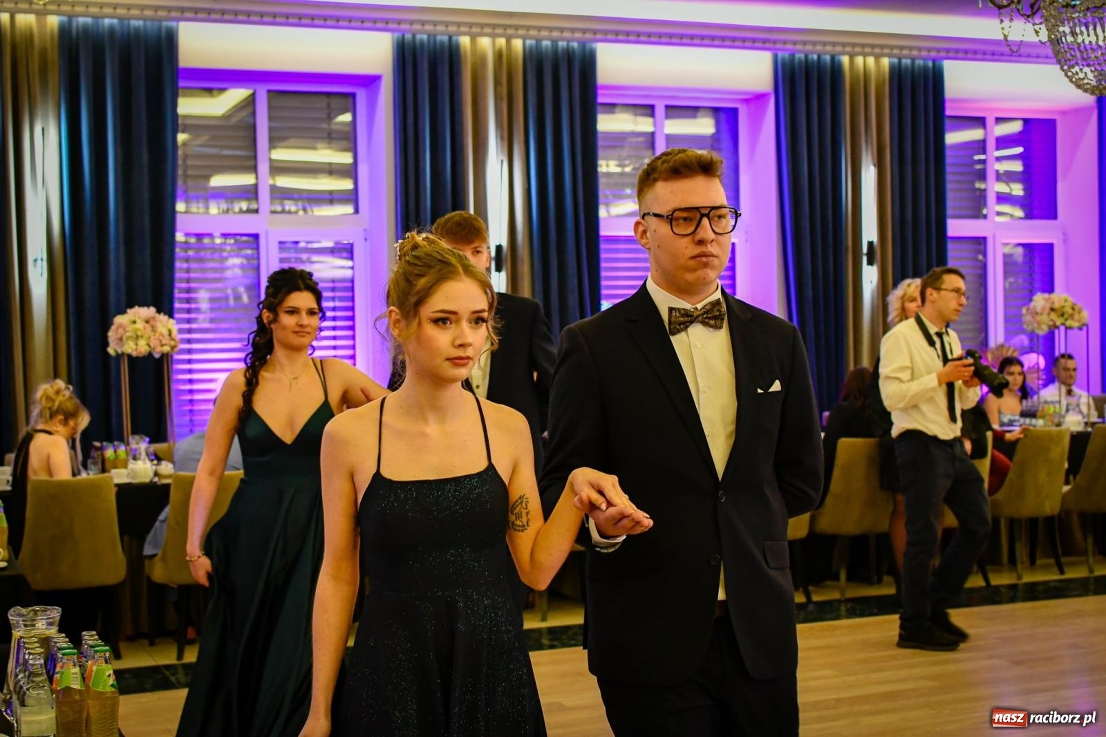 Zdjęcie w galerii na portalu naszraciborz.pl: Studniówka CKZiU nr 1: jubileuszowy rocznik bawi się w Rege [FOTO i WIDEO] wiadomości z regionu