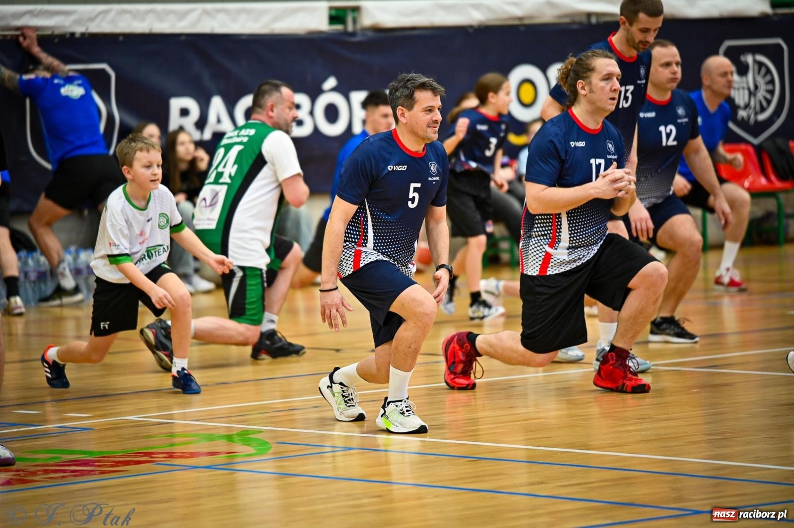 Zdjęcie w galerii na portalu naszraciborz.pl: 33. Finał WOŚP Racibórz – charytatywny turniej koszykówki z olimpijczykami wiadomości z regionu