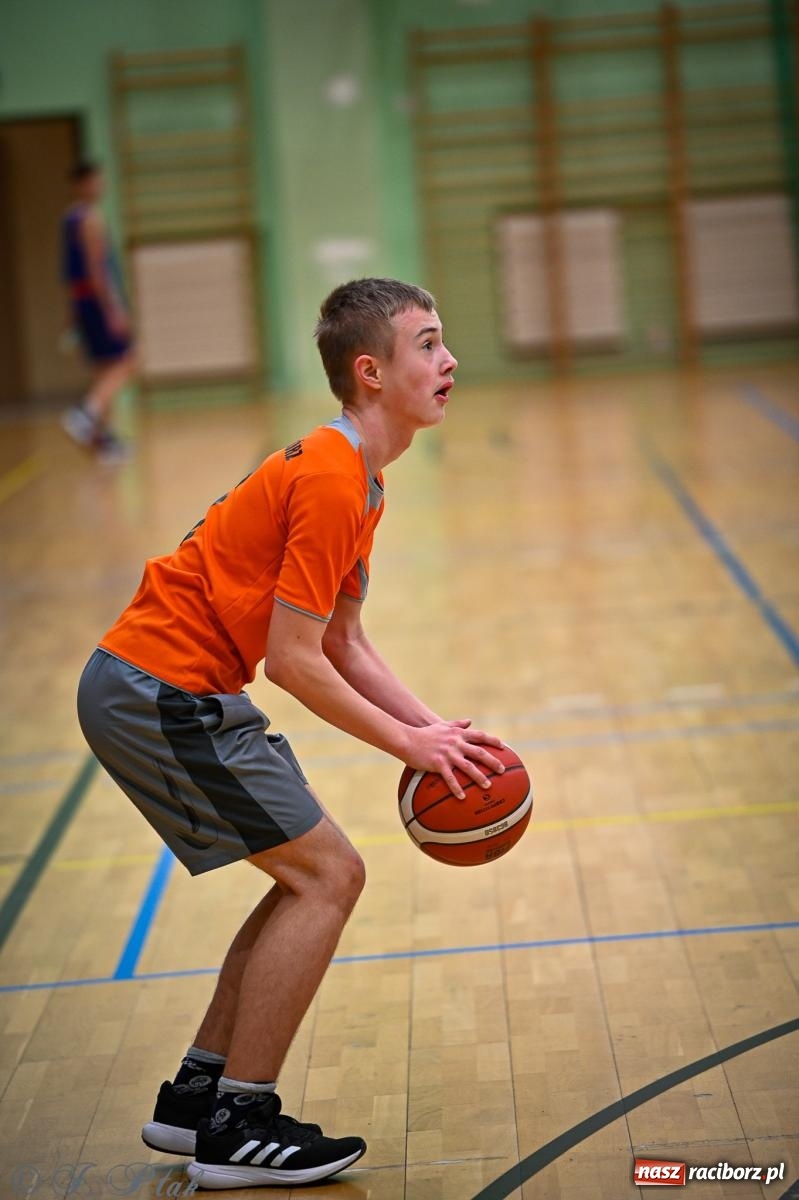 Zdjęcie w galerii na portalu naszraciborz.pl: 33. Finał WOŚP Racibórz – charytatywny turniej koszykówki z olimpijczykami wiadomości z regionu