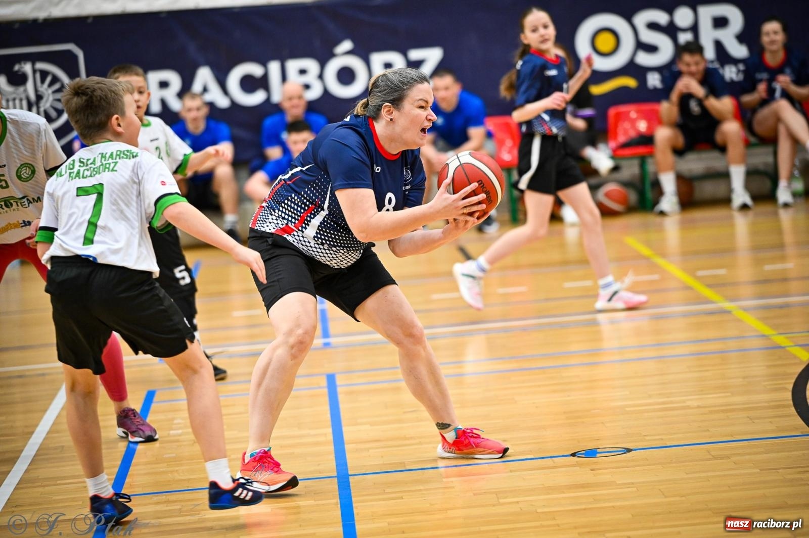 Zdjęcie w galerii na portalu naszraciborz.pl: 33. Finał WOŚP Racibórz – charytatywny turniej koszykówki z olimpijczykami wiadomości z regionu