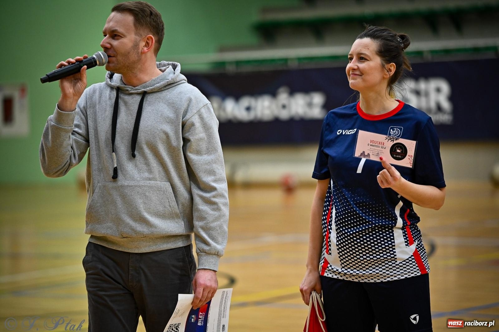 Zdjęcie w galerii na portalu naszraciborz.pl: 33. Finał WOŚP Racibórz – charytatywny turniej koszykówki z olimpijczykami wiadomości z regionu