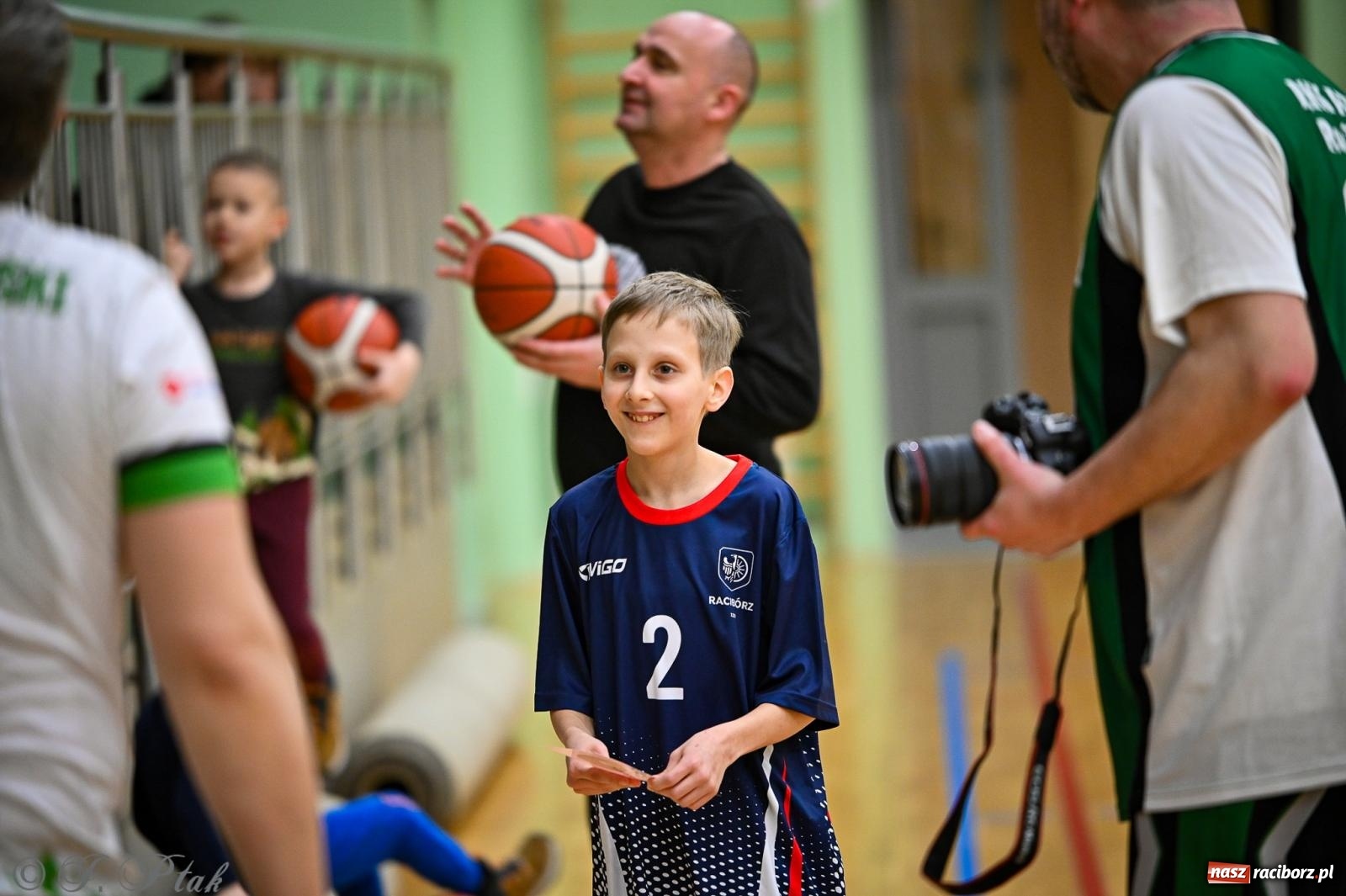 Zdjęcie w galerii na portalu naszraciborz.pl: 33. Finał WOŚP Racibórz – charytatywny turniej koszykówki z olimpijczykami wiadomości z regionu