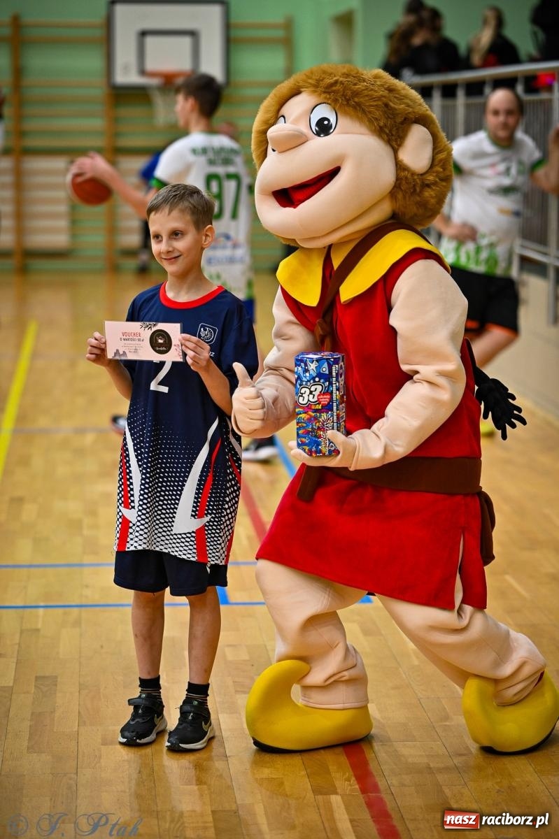 Zdjęcie w galerii na portalu naszraciborz.pl: 33. Finał WOŚP Racibórz – charytatywny turniej koszykówki z olimpijczykami wiadomości z regionu
