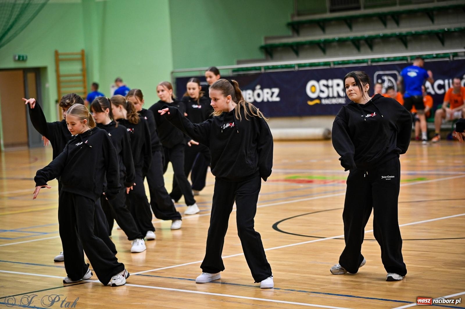 Zdjęcie w galerii na portalu naszraciborz.pl: 33. Finał WOŚP Racibórz – charytatywny turniej koszykówki z olimpijczykami wiadomości z regionu