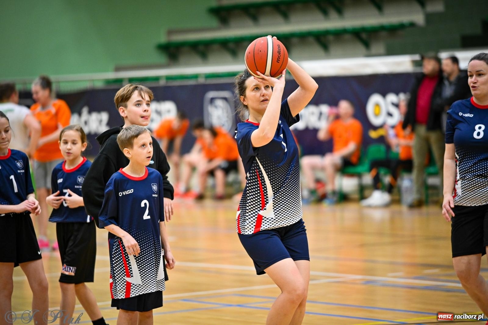 Zdjęcie w galerii na portalu naszraciborz.pl: 33. Finał WOŚP Racibórz – charytatywny turniej koszykówki z olimpijczykami wiadomości z regionu