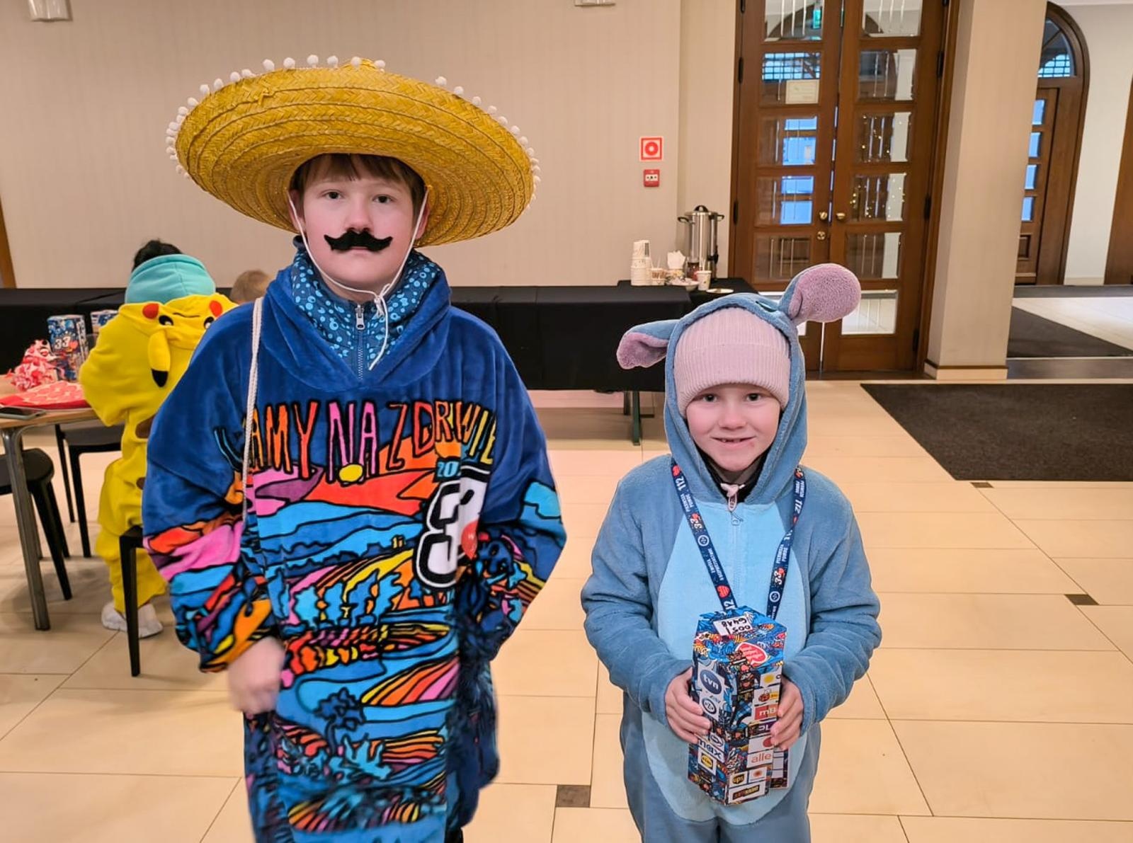 Zdjęcie w galerii na portalu naszraciborz.pl: Ponad stu wolontariuszy kwestuje na ulicach Raciborza wiadomości z regionu