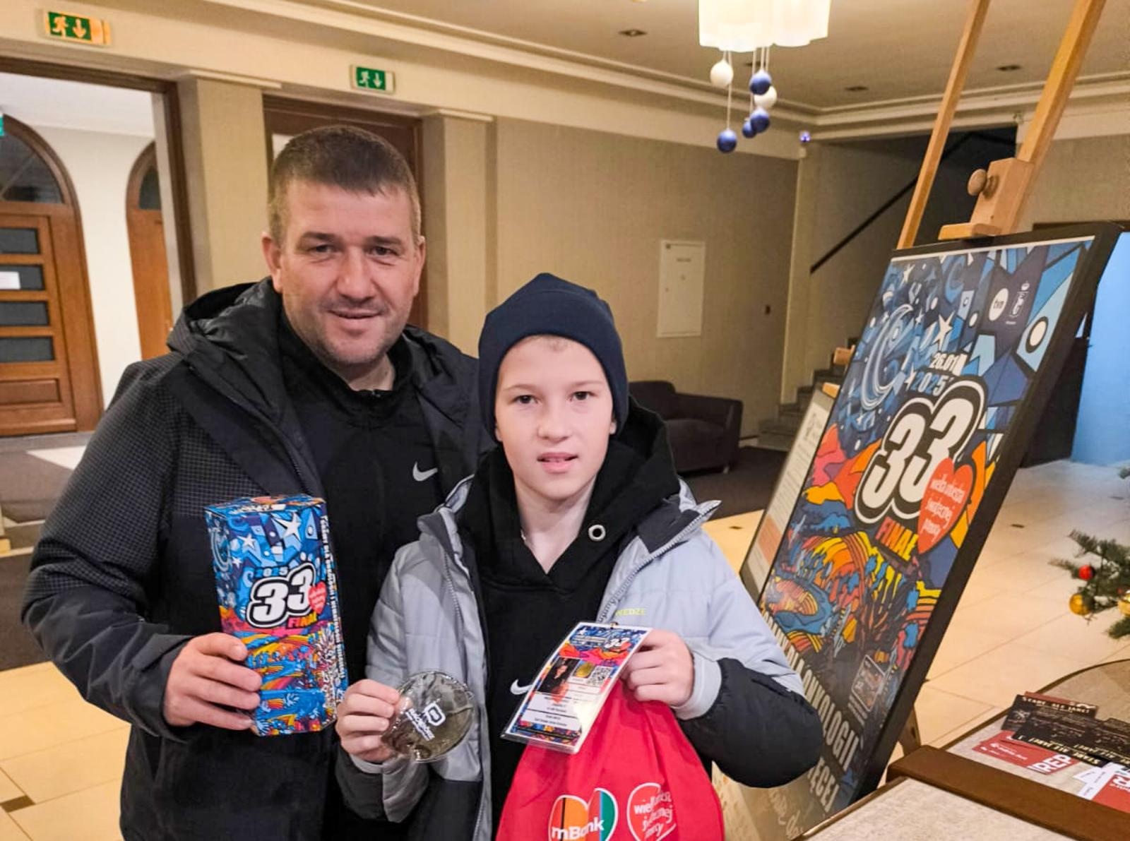 Zdjęcie w galerii na portalu naszraciborz.pl: Ponad stu wolontariuszy kwestuje na ulicach Raciborza wiadomości z regionu