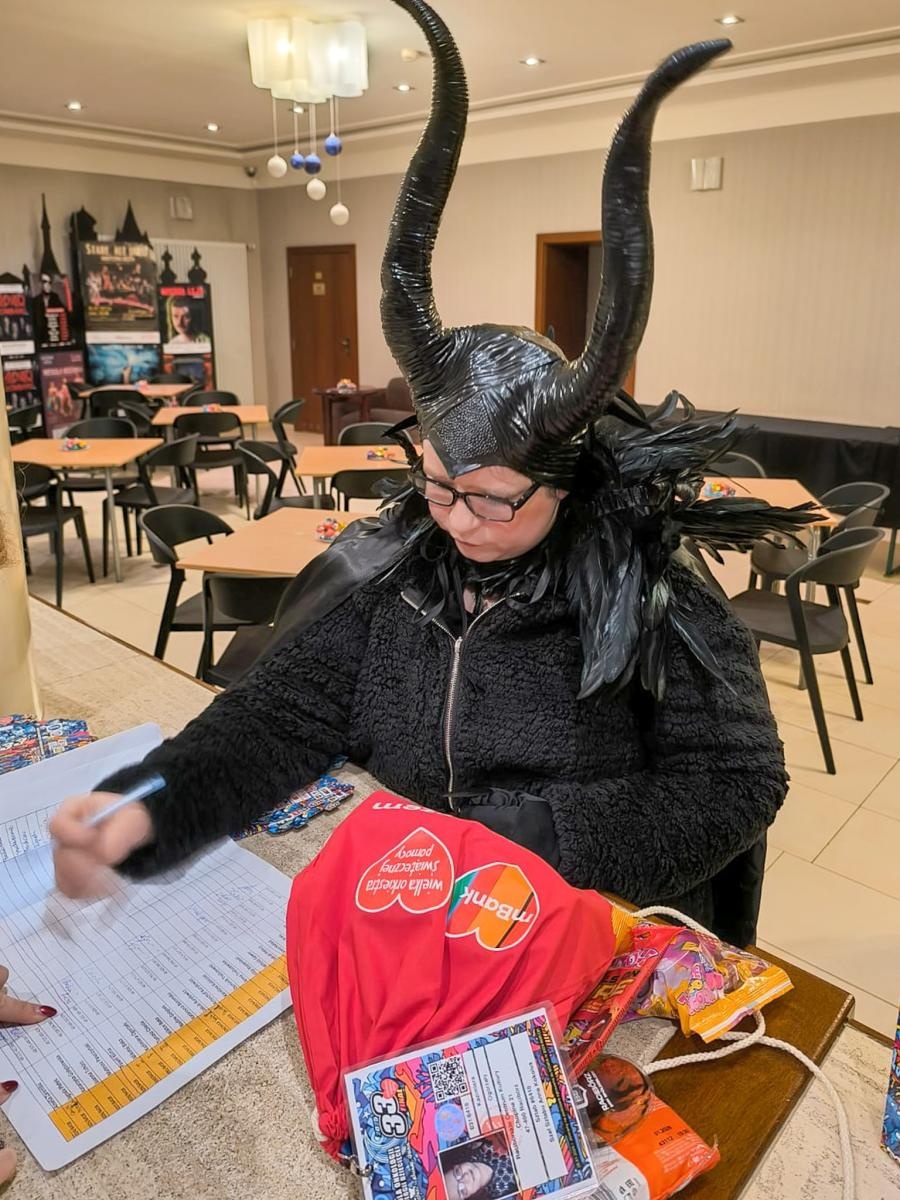 Zdjęcie w galerii na portalu naszraciborz.pl: Ponad stu wolontariuszy kwestuje na ulicach Raciborza wiadomości z regionu