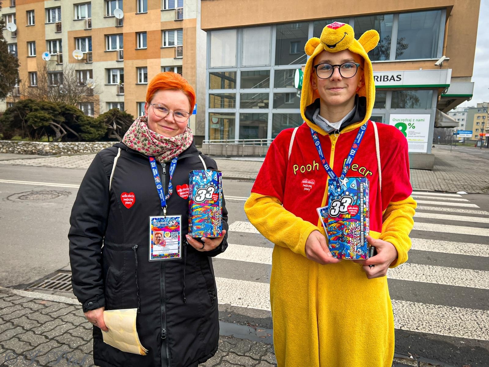 Zdjęcie w galerii na portalu naszraciborz.pl: Ponad stu wolontariuszy kwestuje na ulicach Raciborza wiadomości z regionu