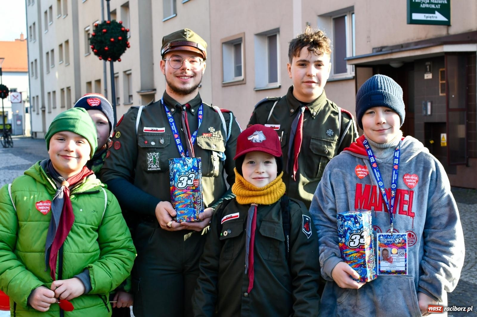Zdjęcie w galerii na portalu naszraciborz.pl: Atrakcje WOŚP na raciborskim rynku – tłumy mieszkańców wsparły akcję wiadomości z regionu