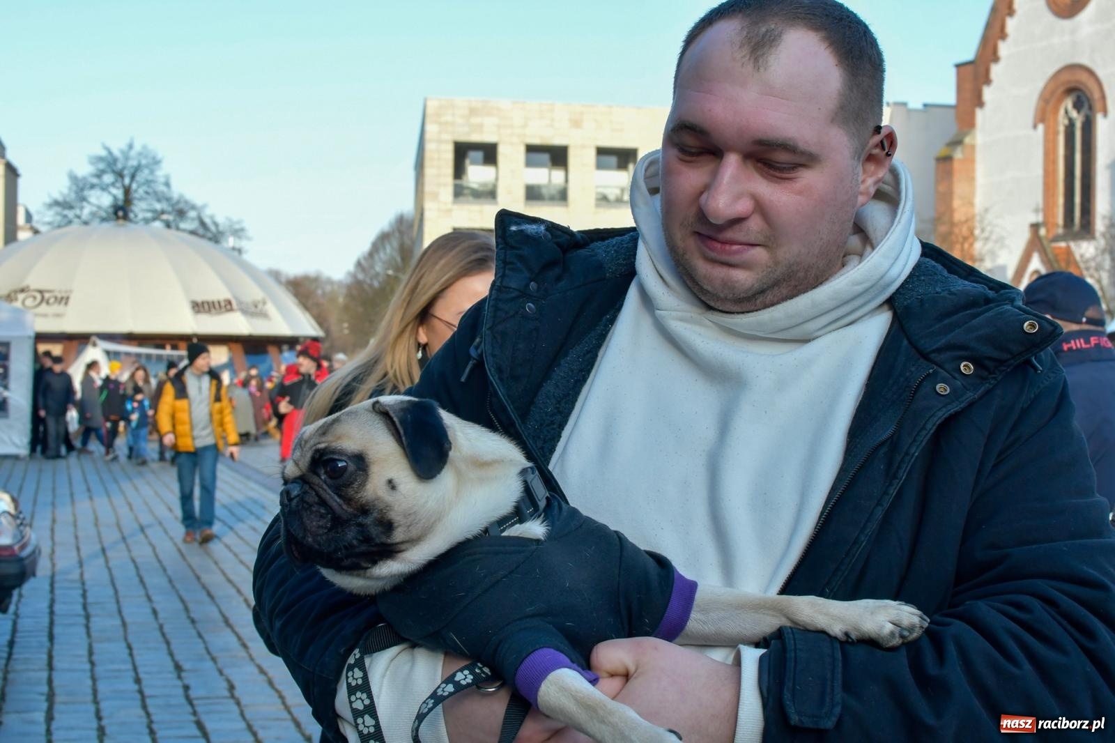 Zdjęcie w galerii na portalu naszraciborz.pl: Atrakcje WOŚP na raciborskim rynku – tłumy mieszkańców wsparły akcję wiadomości z regionu