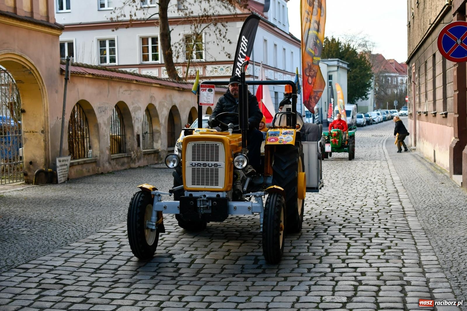 Zdjęcie w galerii na portalu naszraciborz.pl: Atrakcje WOŚP na raciborskim rynku – tłumy mieszkańców wsparły akcję wiadomości z regionu