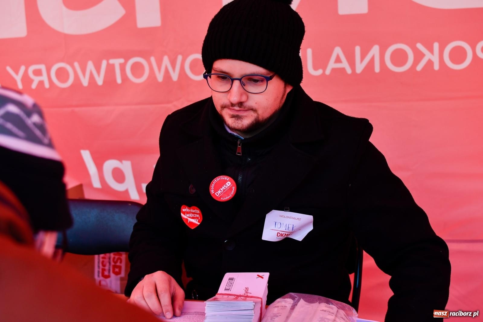 Zdjęcie w galerii na portalu naszraciborz.pl: Atrakcje WOŚP na raciborskim rynku – tłumy mieszkańców wsparły akcję wiadomości z regionu