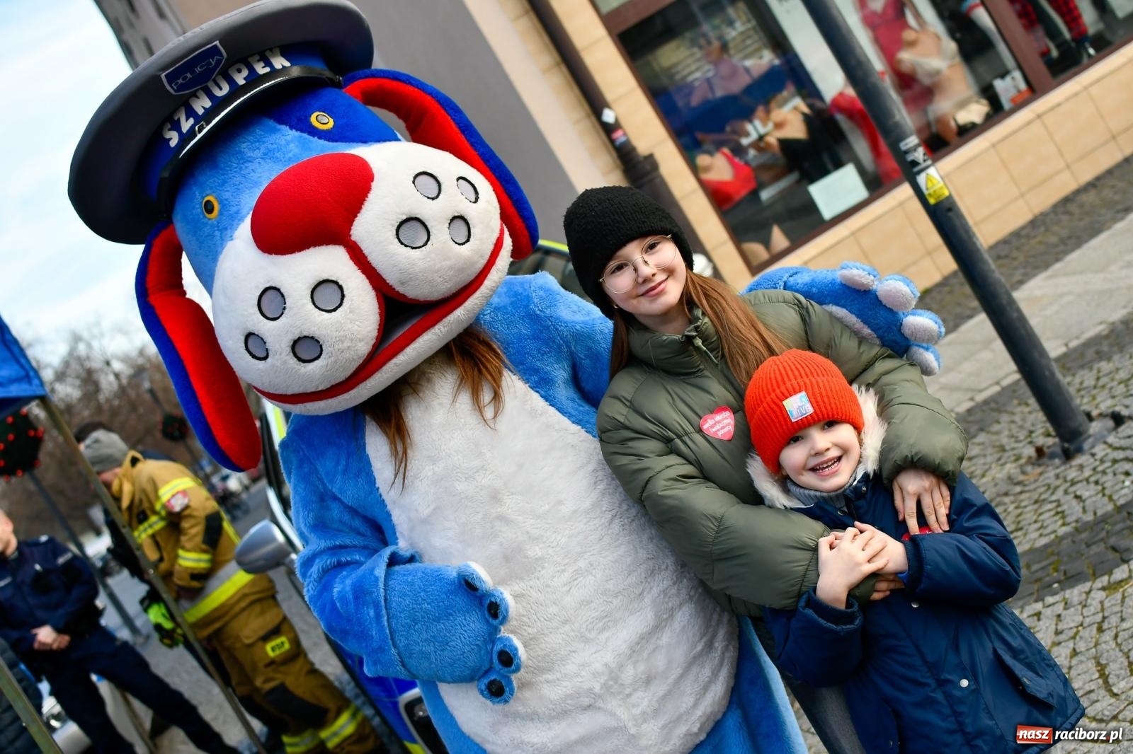 Zdjęcie w galerii na portalu naszraciborz.pl: Atrakcje WOŚP na raciborskim rynku – tłumy mieszkańców wsparły akcję wiadomości z regionu