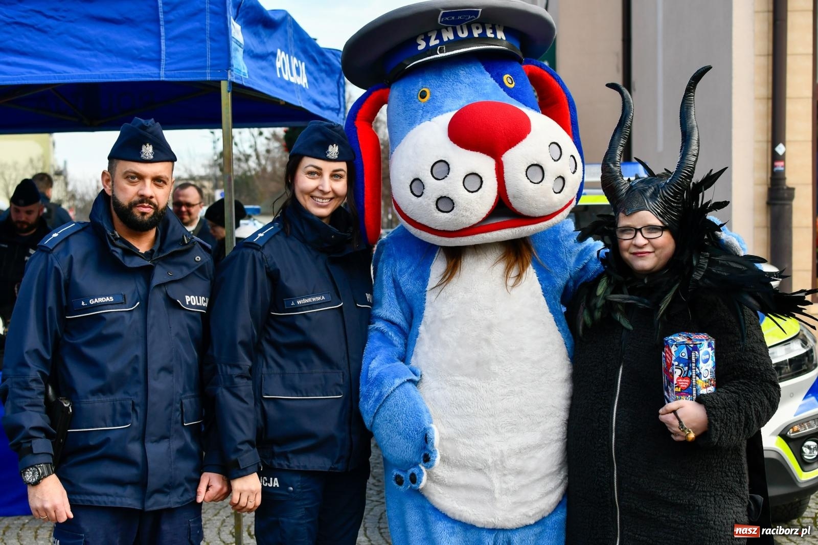 Zdjęcie w galerii na portalu naszraciborz.pl: Atrakcje WOŚP na raciborskim rynku – tłumy mieszkańców wsparły akcję wiadomości z regionu
