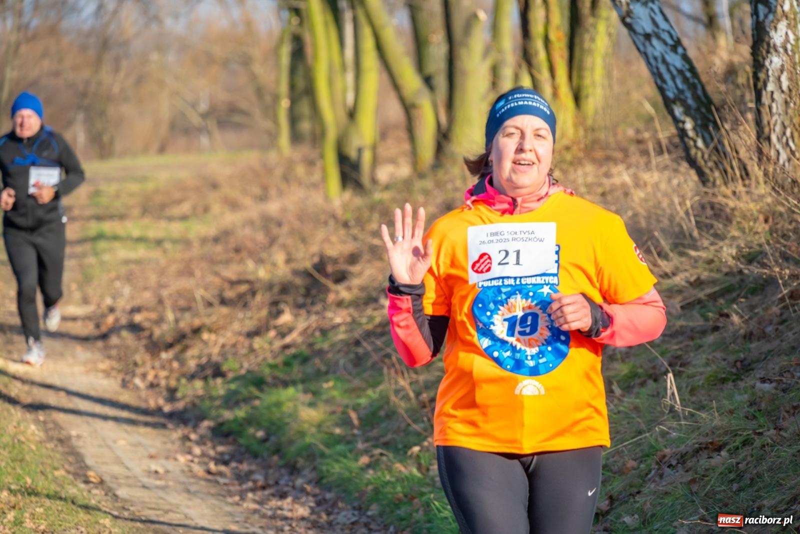 Zdjęcie w galerii na portalu naszraciborz.pl: W Roszkowie pobiegli dla WOŚP [FOTO i WIDEO] wiadomości z regionu