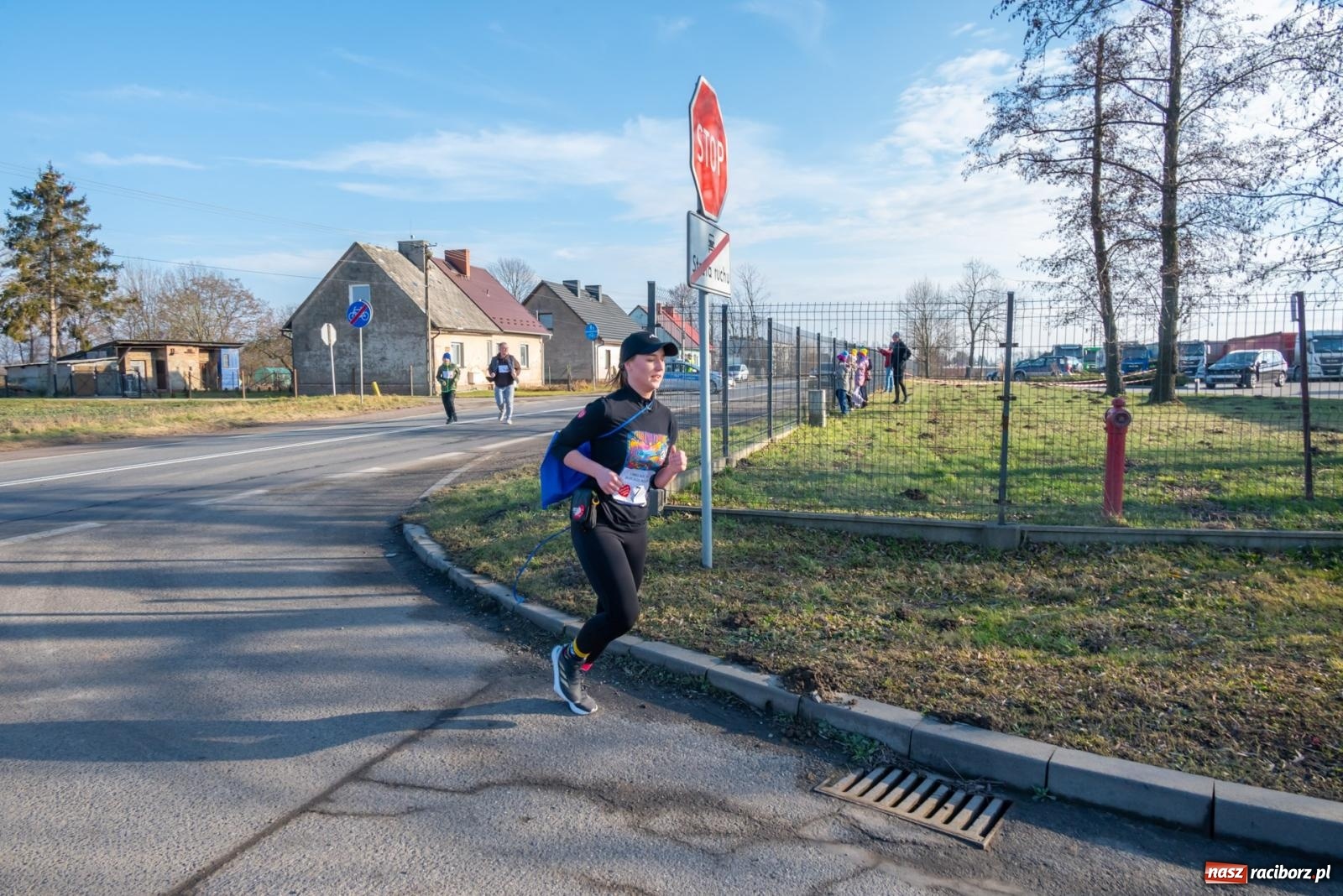 Zdjęcie w galerii na portalu naszraciborz.pl: W Roszkowie pobiegli dla WOŚP [FOTO i WIDEO] wiadomości z regionu