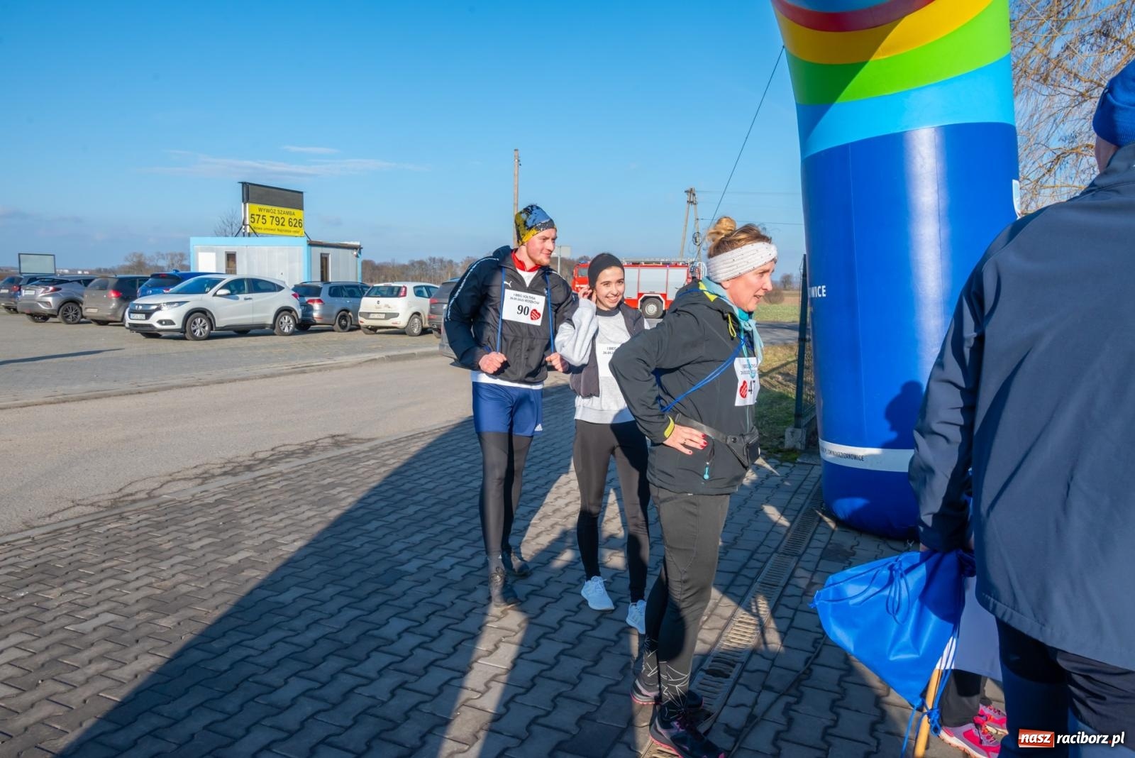 Zdjęcie w galerii na portalu naszraciborz.pl: W Roszkowie pobiegli dla WOŚP [FOTO i WIDEO] wiadomości z regionu