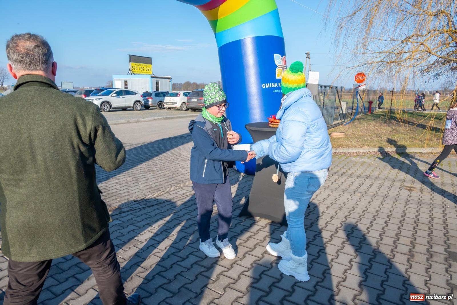 Zdjęcie w galerii na portalu naszraciborz.pl: W Roszkowie pobiegli dla WOŚP [FOTO i WIDEO] wiadomości z regionu