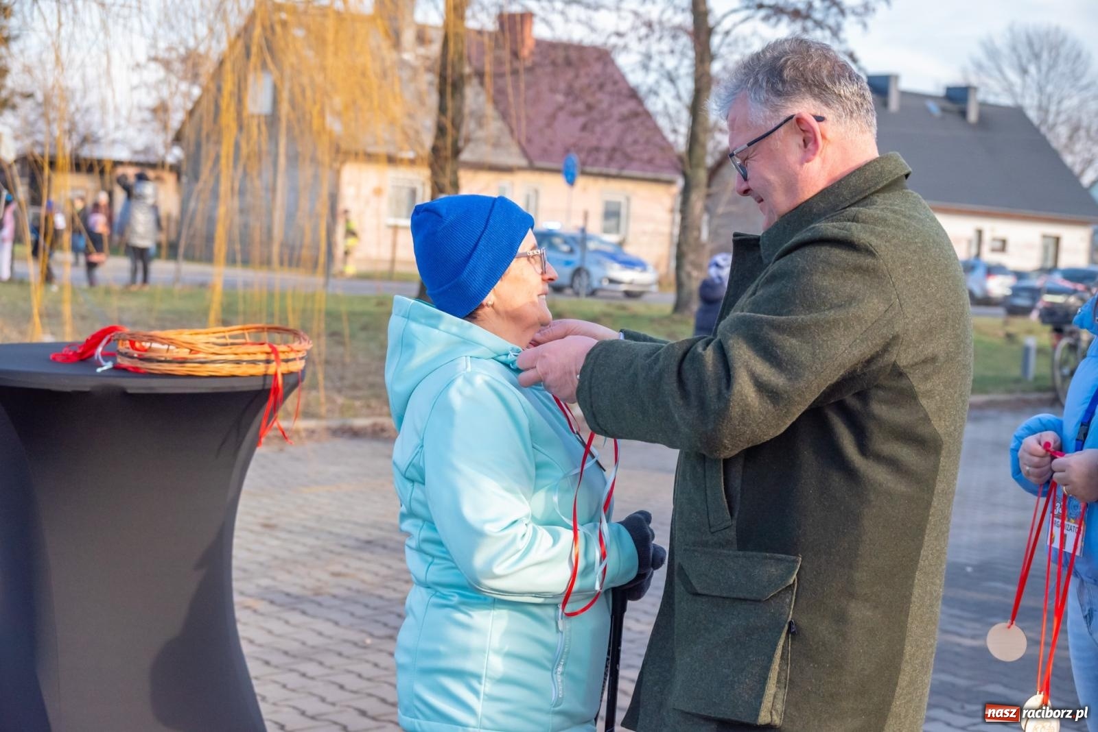 Zdjęcie w galerii na portalu naszraciborz.pl: W Roszkowie pobiegli dla WOŚP [FOTO i WIDEO] wiadomości z regionu