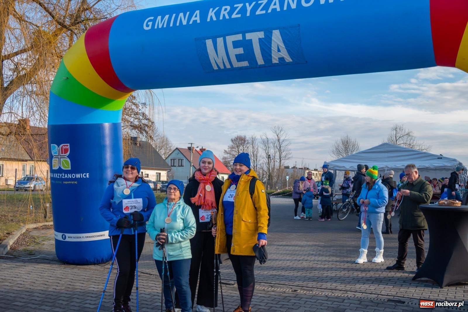Zdjęcie w galerii na portalu naszraciborz.pl: W Roszkowie pobiegli dla WOŚP [FOTO i WIDEO] wiadomości z regionu