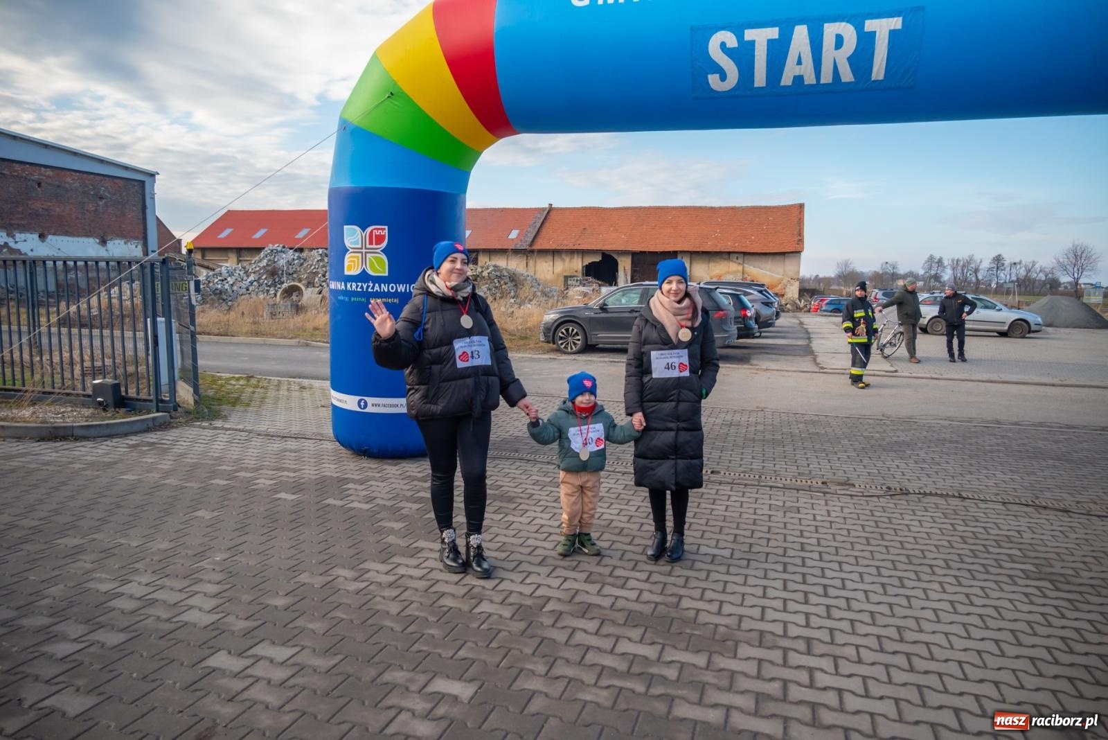 Zdjęcie w galerii na portalu naszraciborz.pl: W Roszkowie pobiegli dla WOŚP [FOTO i WIDEO] wiadomości z regionu