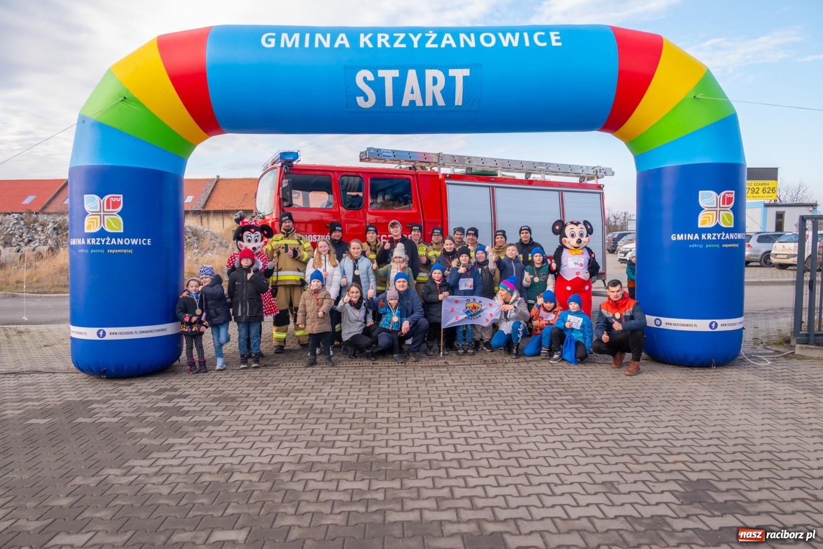 Zdjęcie w galerii na portalu naszraciborz.pl: W Roszkowie pobiegli dla WOŚP [FOTO i WIDEO] wiadomości z regionu